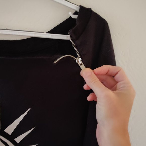 Yours Truly Slouch Shoulder Sweatshirt, Med, Crystal Punk - Picture 2 of 5